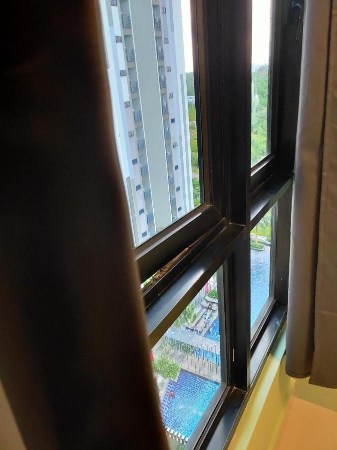 D Bunga مسلم Homestay Pool View Legoland Nusajaya Nusajaya (Iskandar Puteri) Exterior foto